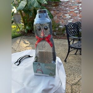 No/No The Dapper Penguin mesh Wild Bird Feeder Outdoors Nature Wren
